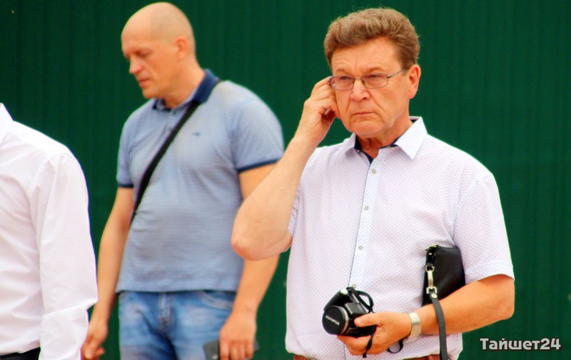 Владимир Рогозянов, журналист.