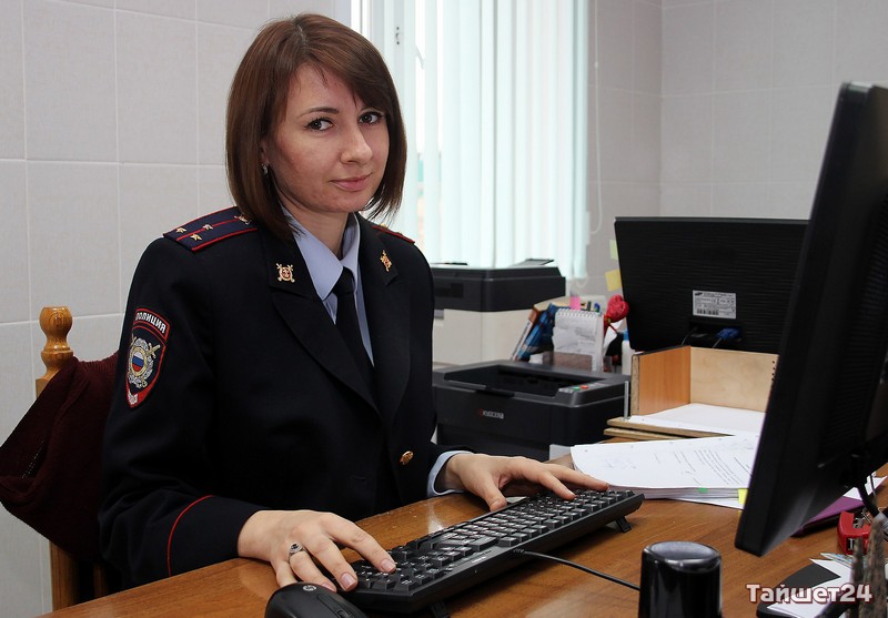 Старший дознаватель, старший лейтенант полиции Елена Бурыхина