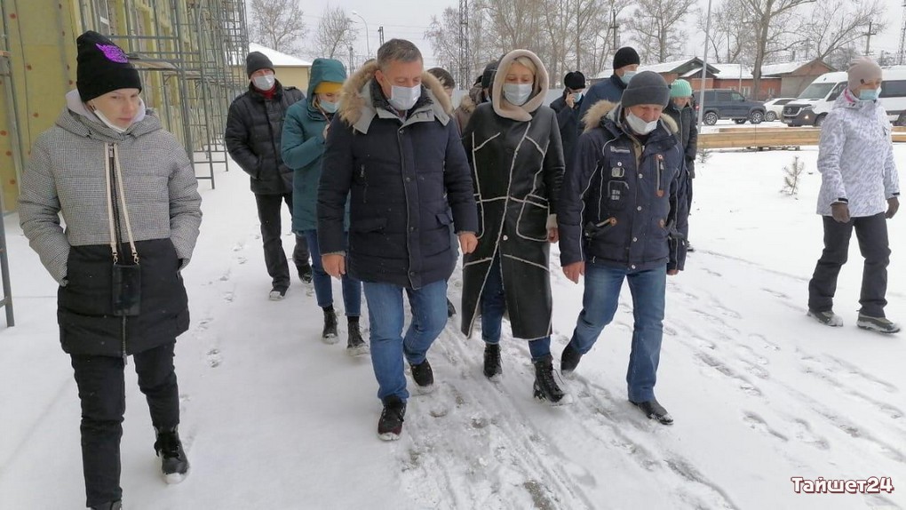 Отменят ли школу 22 февраля в челябинске. Школа 14 Тайшет. Тайшет 24 школа 14. Школа 14 Тайшет новая. Мигранты школа 14 Тайшет.